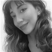 Profesora de dibujo artístico y pintura imparte clases online y/o presenciales a personas de todas las edades que tengan interés por la materia. Adapto el plan de estudios al nivel de conocimiento e interés de cada alumno